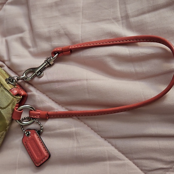 Stylish Pink and Tan Women's Bag - Picture 5 of 6